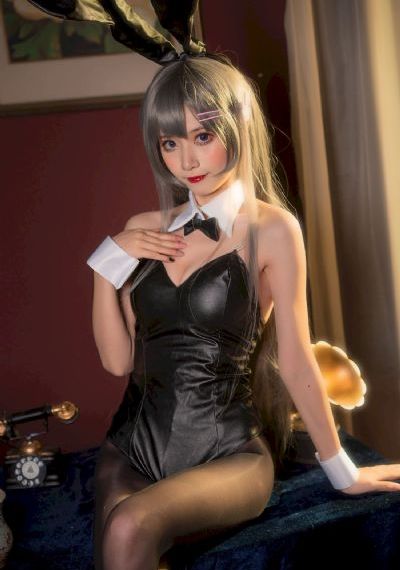 精品亚洲欧美自拍_BD在线播放观看