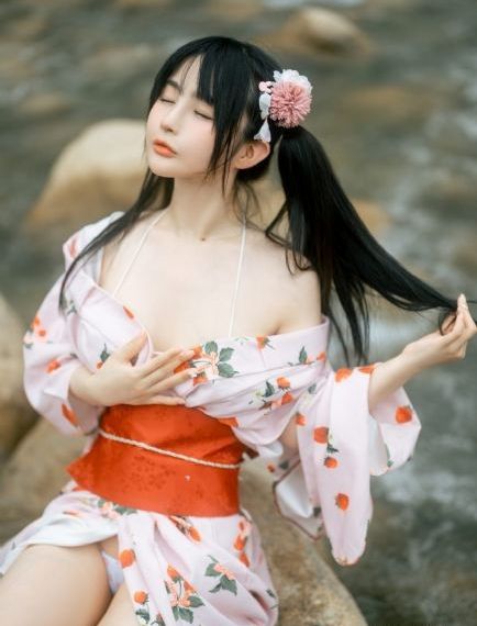 国产妓女一级在线视频_超清迅雷电影在线