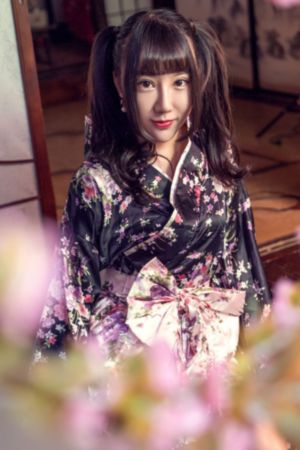 国产裸体美女_剧情片在线播放